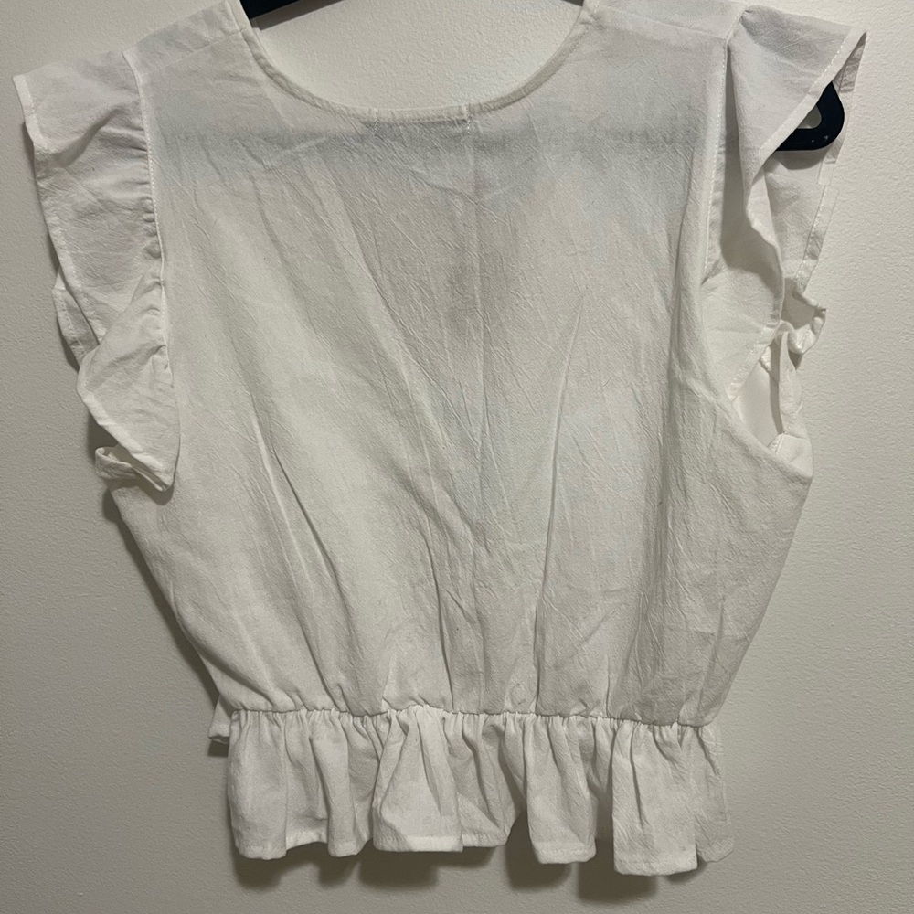 V-Neck Crop Top - Picture 3 of 4